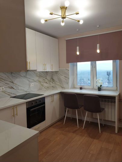1-к. квартира, 42 м², 10/10 эт.