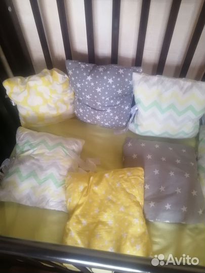 Бортики в детскую кроватку