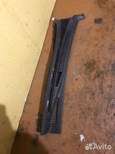 Жабо правая часть Suzuki Grand Vitara, III