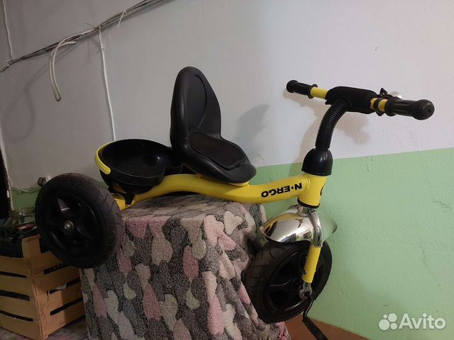 Трехколесный велосипед