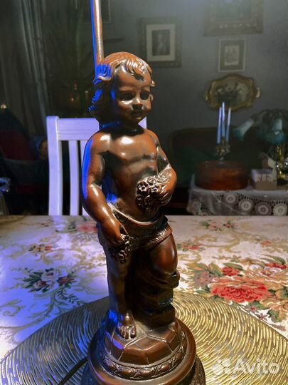 Настольная лампа Путти