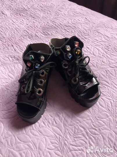 Обувь женская 36 размер