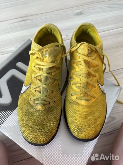 Бутсы футзалки Nike 25 см размер41