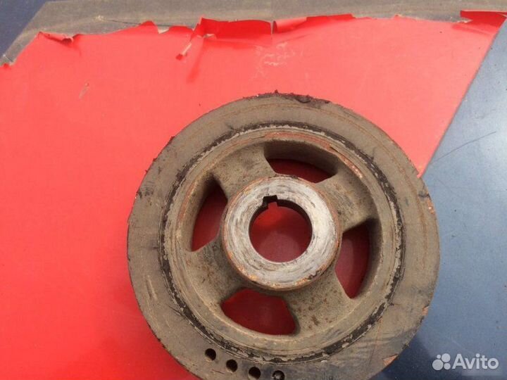 Шкив коленвала Mitsubishi Galant 7