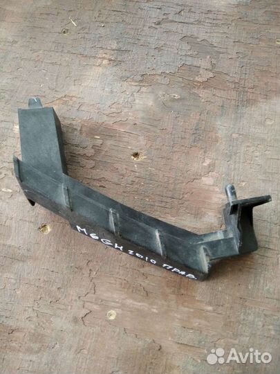 Кронштейн фары п Mazda 6 GH