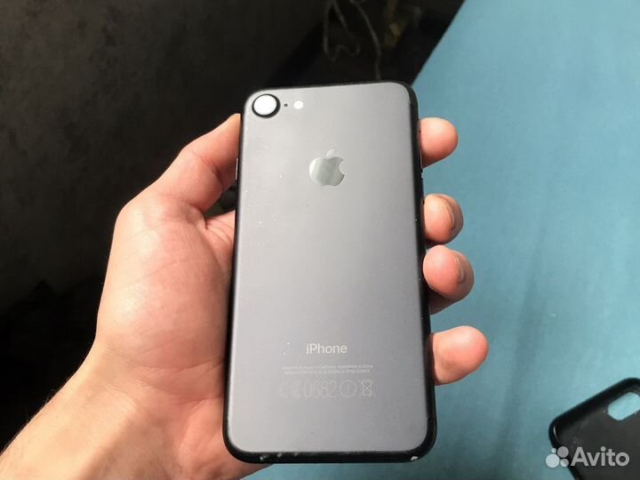 iPhone 7, 32 ГБ