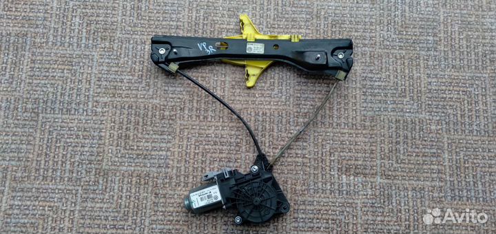 Стеклоподъемник двери VW Polo Sedan 2014г
