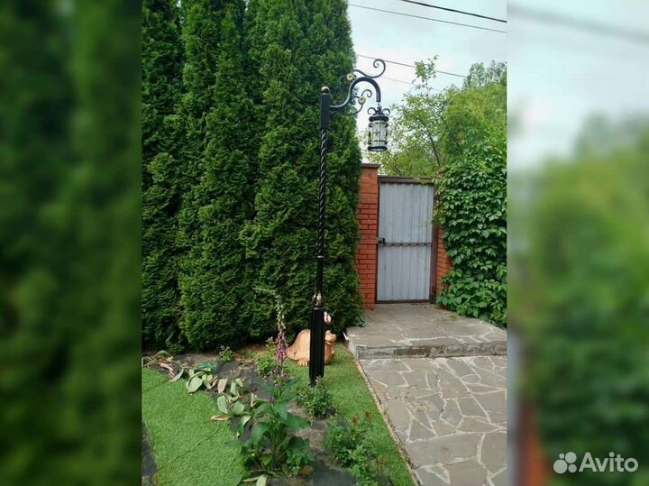 Фонарный столб уличный