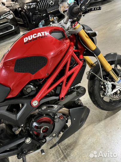 Ducati Monster 1100s