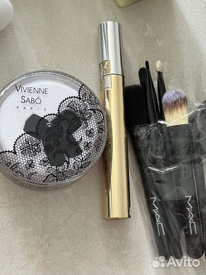 Набор косметики сразу за всё