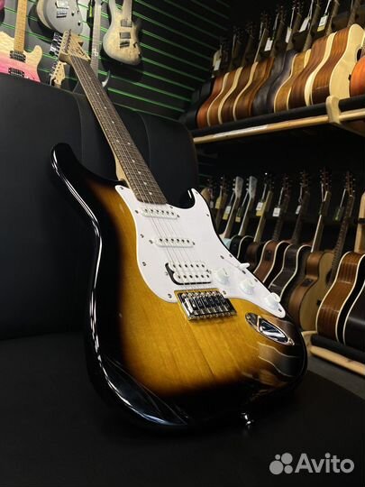 Fender Squier Bullet Trem электрогитара (Новая)