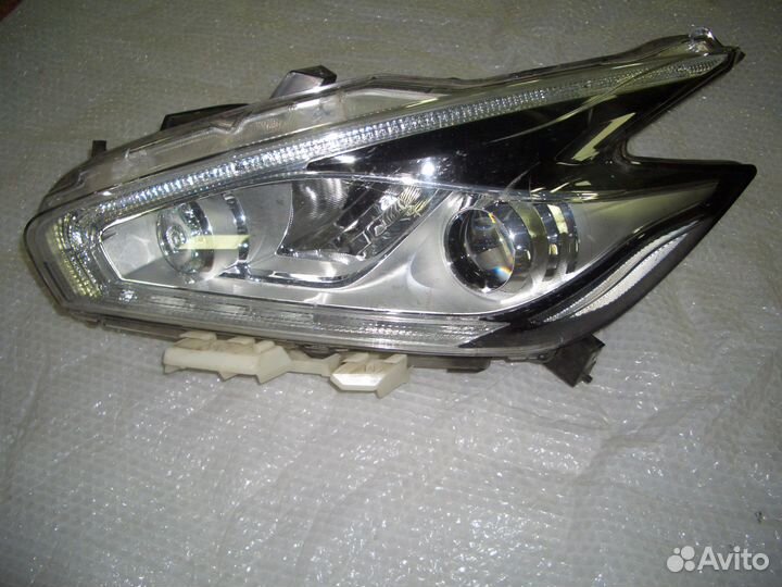Фара левая Ниссан Мурано с15- 21г. LED