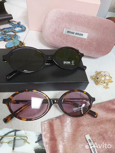 Солнцезащитные очки Miu miu