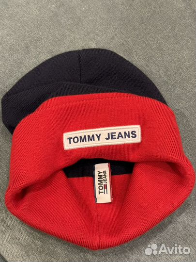 Шапка Tommy Hilfiger женская