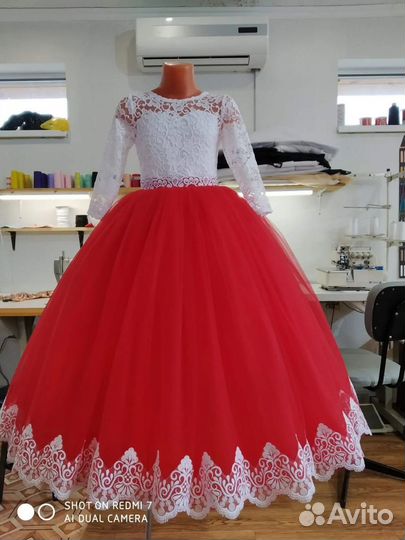 Нарядное платье