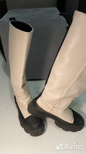 Сапоги женские бежевые 38
