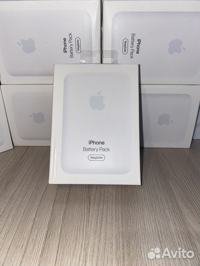 Внешний аккумулятор Apple battery pack