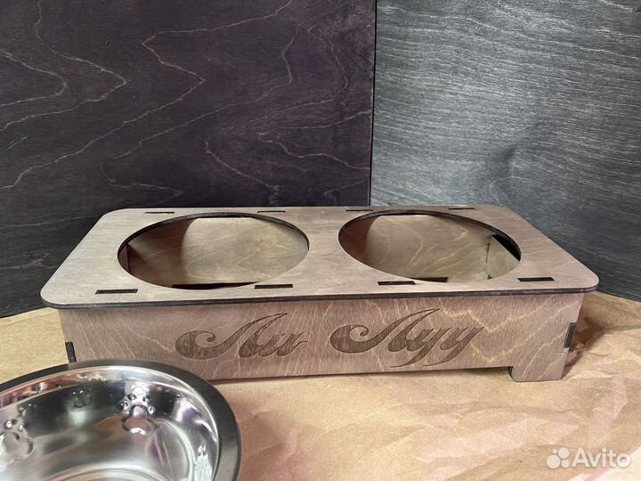 Подставка именная с мисками для собак и кошек