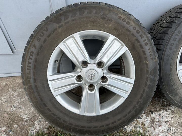 Зимние колеса Toyota Land Cruiser 200 R18 285/60