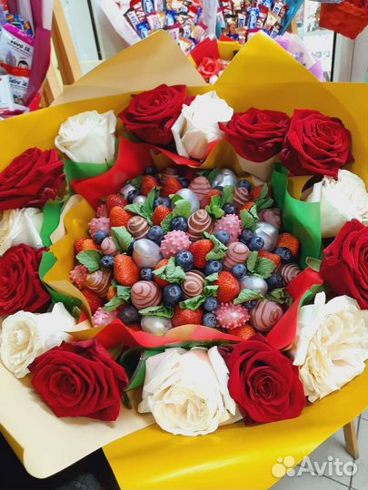 Клубника в шоколаде букеты наборы