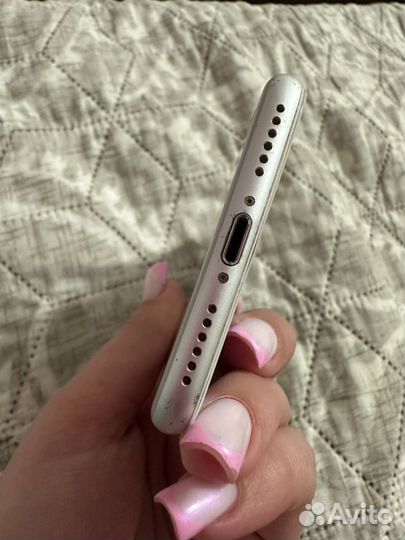 iPhone 7, 32 ГБ