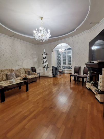 4-к. квартира, 145 м², 7/11 эт.