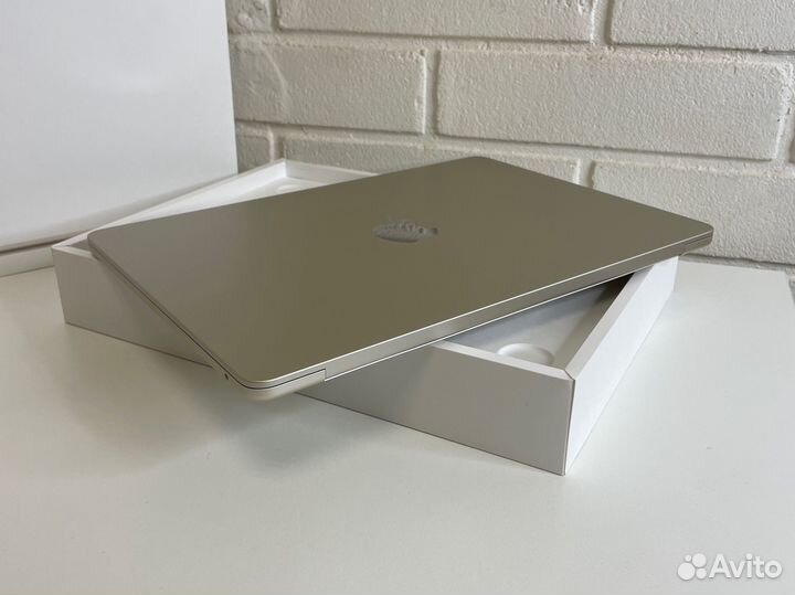 Apple macbook air 13 2022 m2 8/256