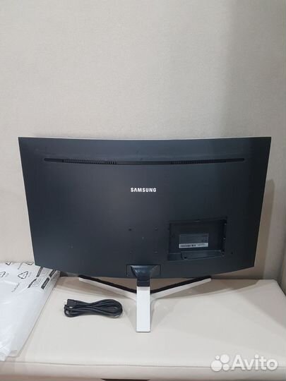 Монитор 32 дюйма 2к изогнутый