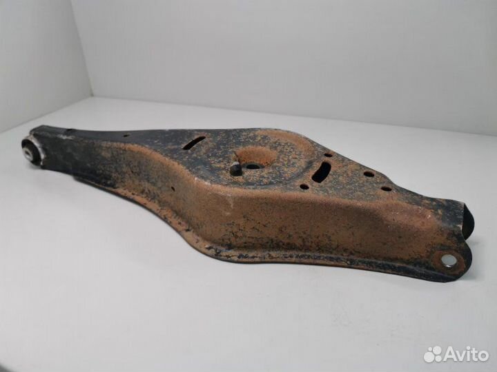 Рычаг поперечный задний правый Volkswagen Jetta NF