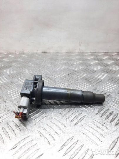 Катушка зажигания Toyota Yaris хэтчбэк 3 дв. 1.3