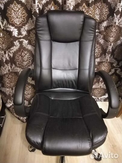 Компьютерное кресло