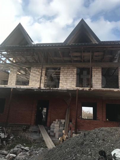 Дом 300 м² на участке 6 сот.