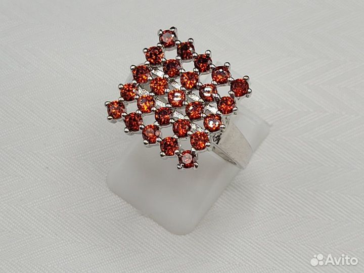 Кольцо Красные камни Ромб Квадрат