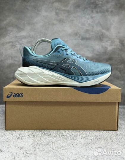 Кроссовки беговые Asics Novablast 4