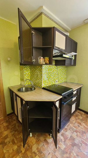 2-к. квартира, 60 м², 2/4 эт.