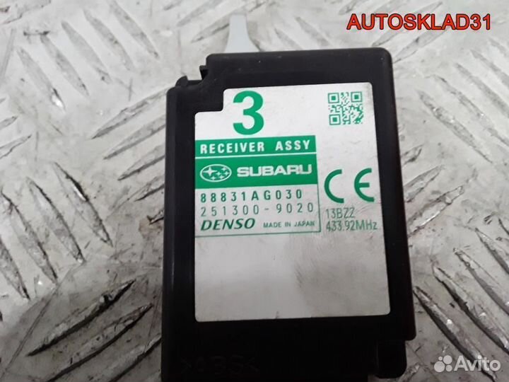 Модуль антенны Subaru Forester S12 88831AG030