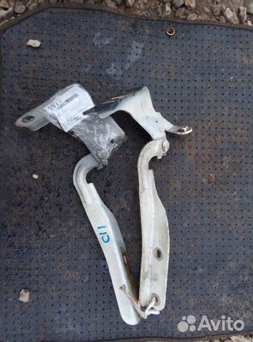 Петля капота Nissan Tiida C11