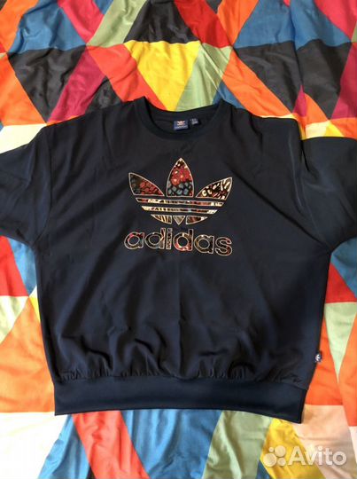 Свитшот adidas