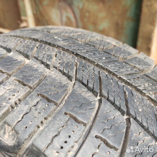 Michelin X-Ice XI3 215/55 R16 97H