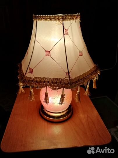 Лампа настольная