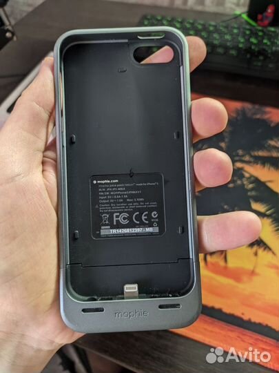 iPhone SE, 64 ГБ