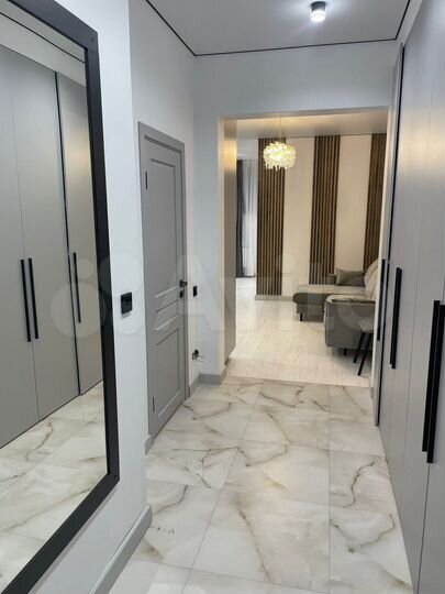 3-к. квартира, 70 м², 1/23 эт.