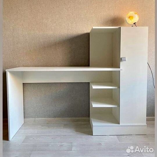 Письменный стол