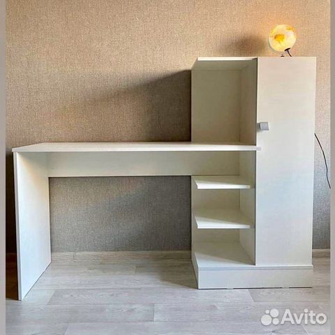 Письменный стол