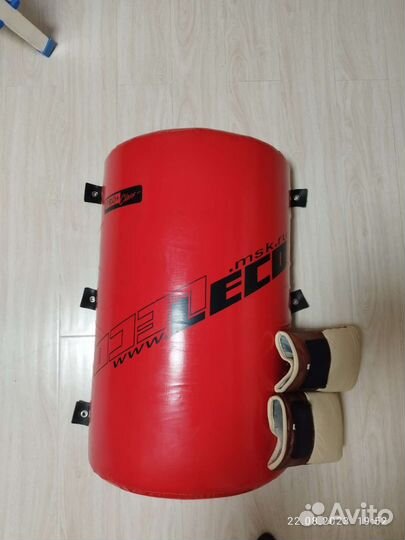 Макивара/Боксерская груша и перчатки