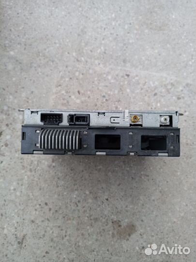 Audi A8 D3 усилитель антенны