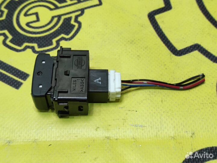 Кнопка Nissan X-Trail NT31 MR20DE 2009