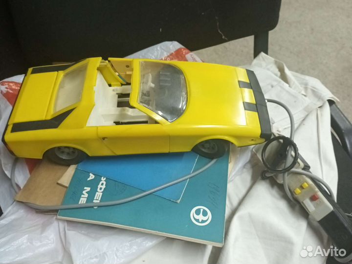 Машина с пультом