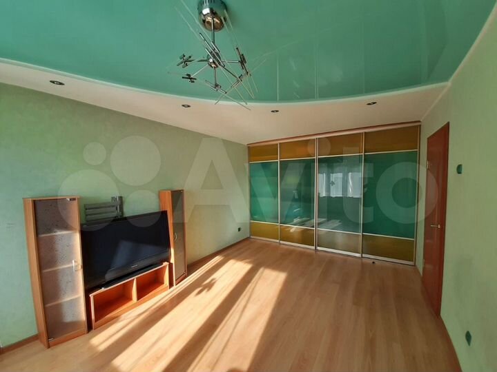 3-к. квартира, 80 м², 4/6 эт.