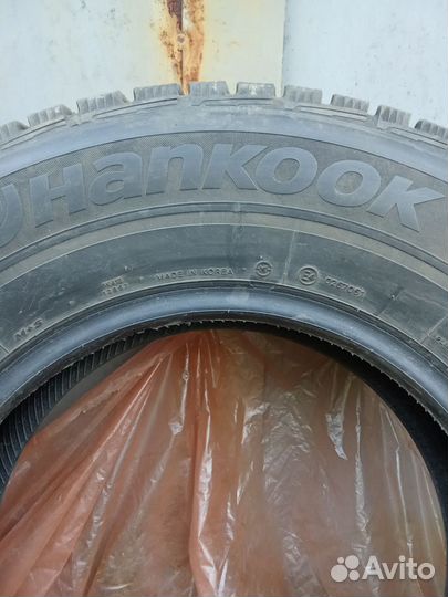 Hankook Winter I'Pike 215/75 R15